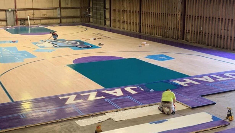 复古风来了！爵士换上“犹他双煞”时期的经典地板