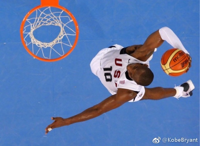 科比微博晒9张老图回顾北京奥运