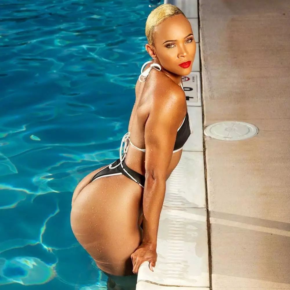 注意身体啊!奥多姆新女友身材不输卡戴珊!曾暴打前夫被判3年缓刑