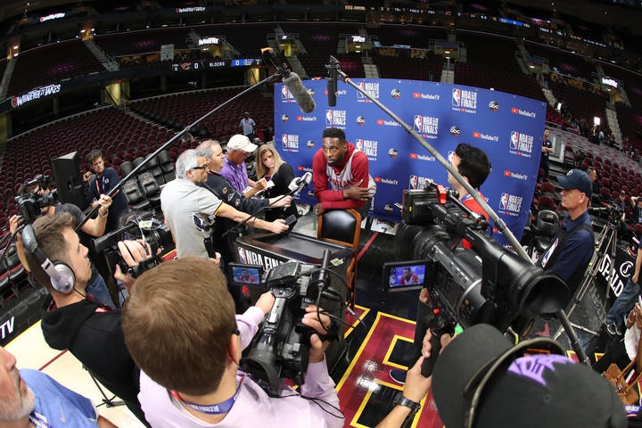 杰夫-格林接受采访