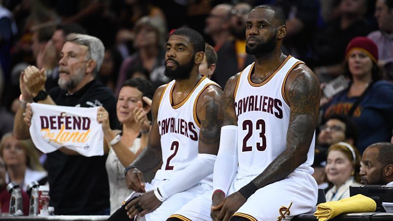 控球后卫：凯里-欧文