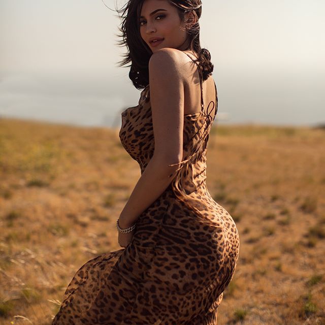 卡戴珊家小妹生日趴嗨翻