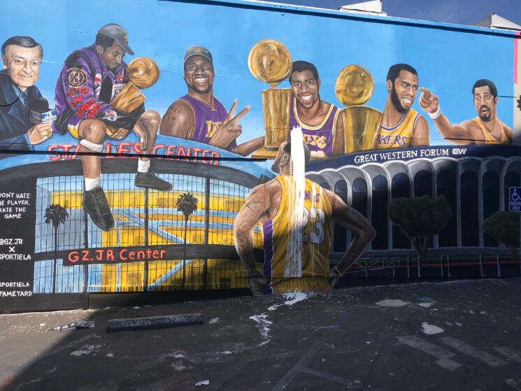 詹姆斯又双被搞了