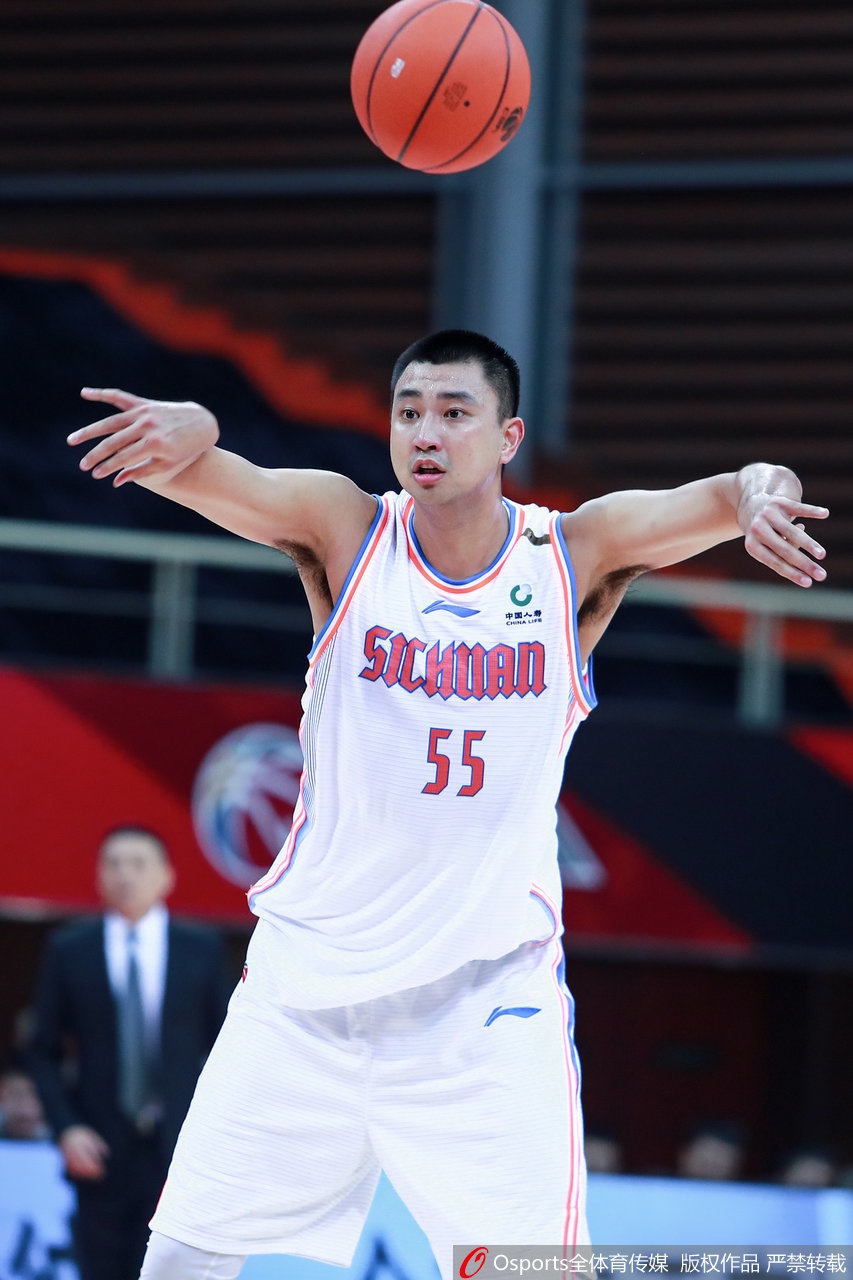 CBA第13轮：四川102-96上海