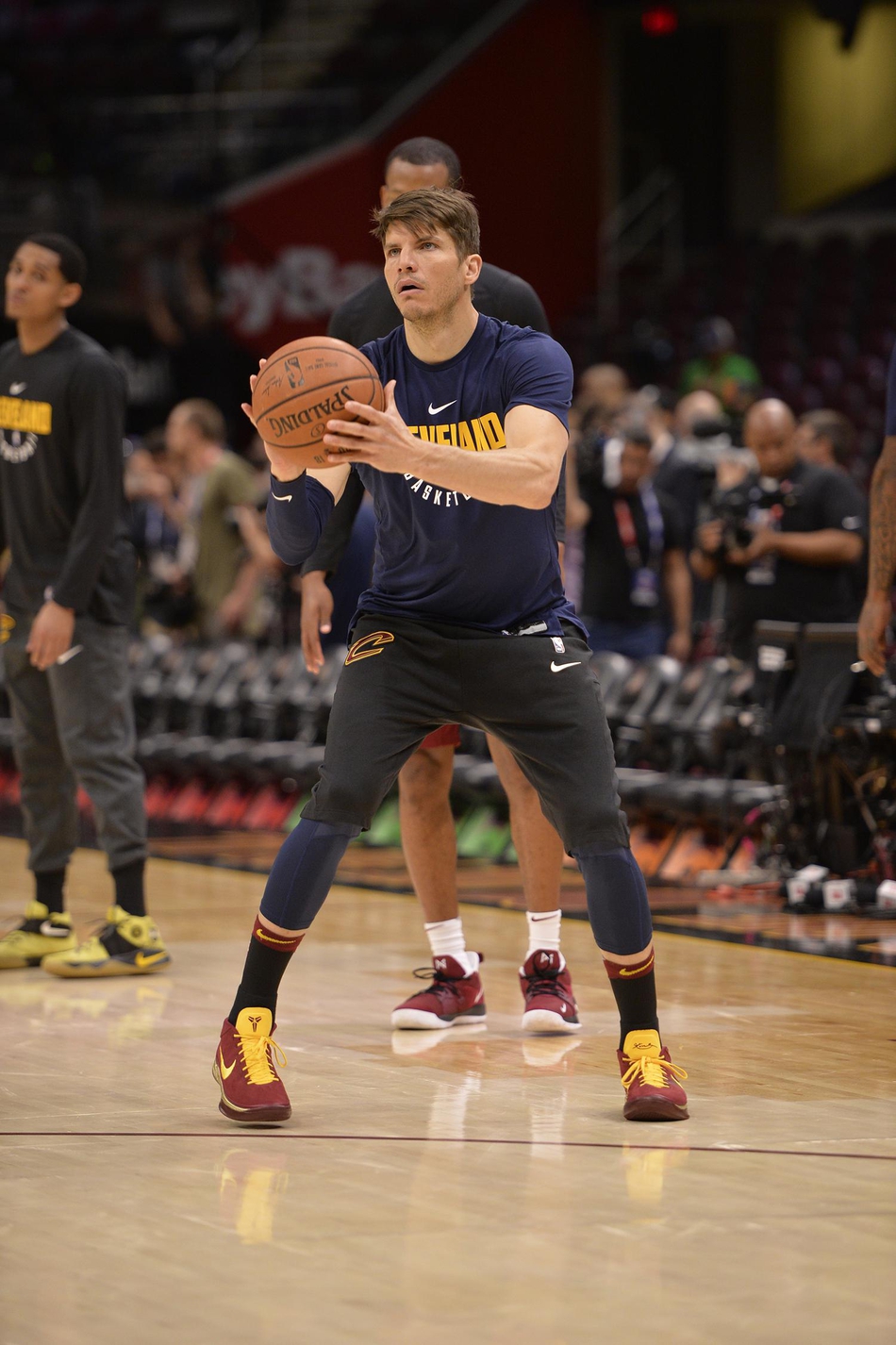 科沃尔投篮训练