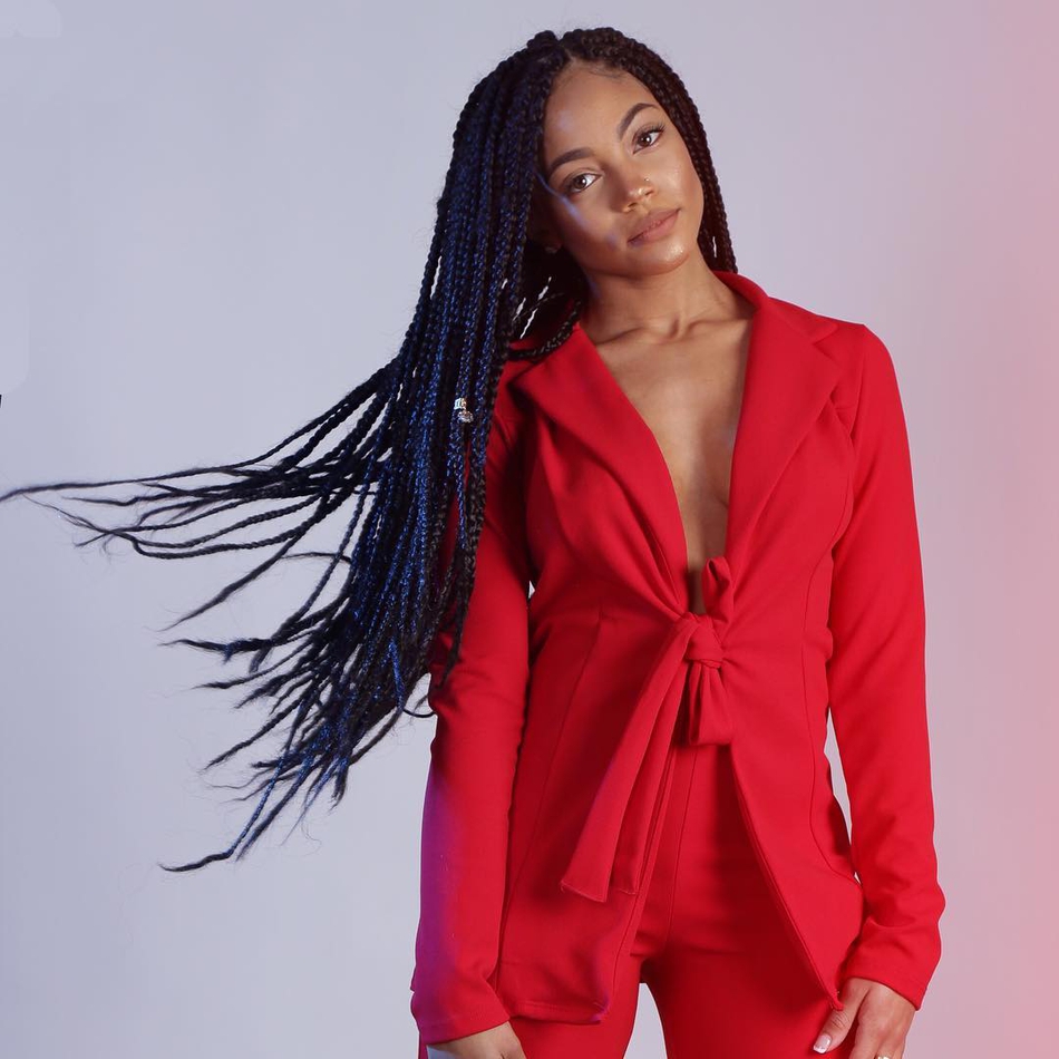 考神与女友订婚