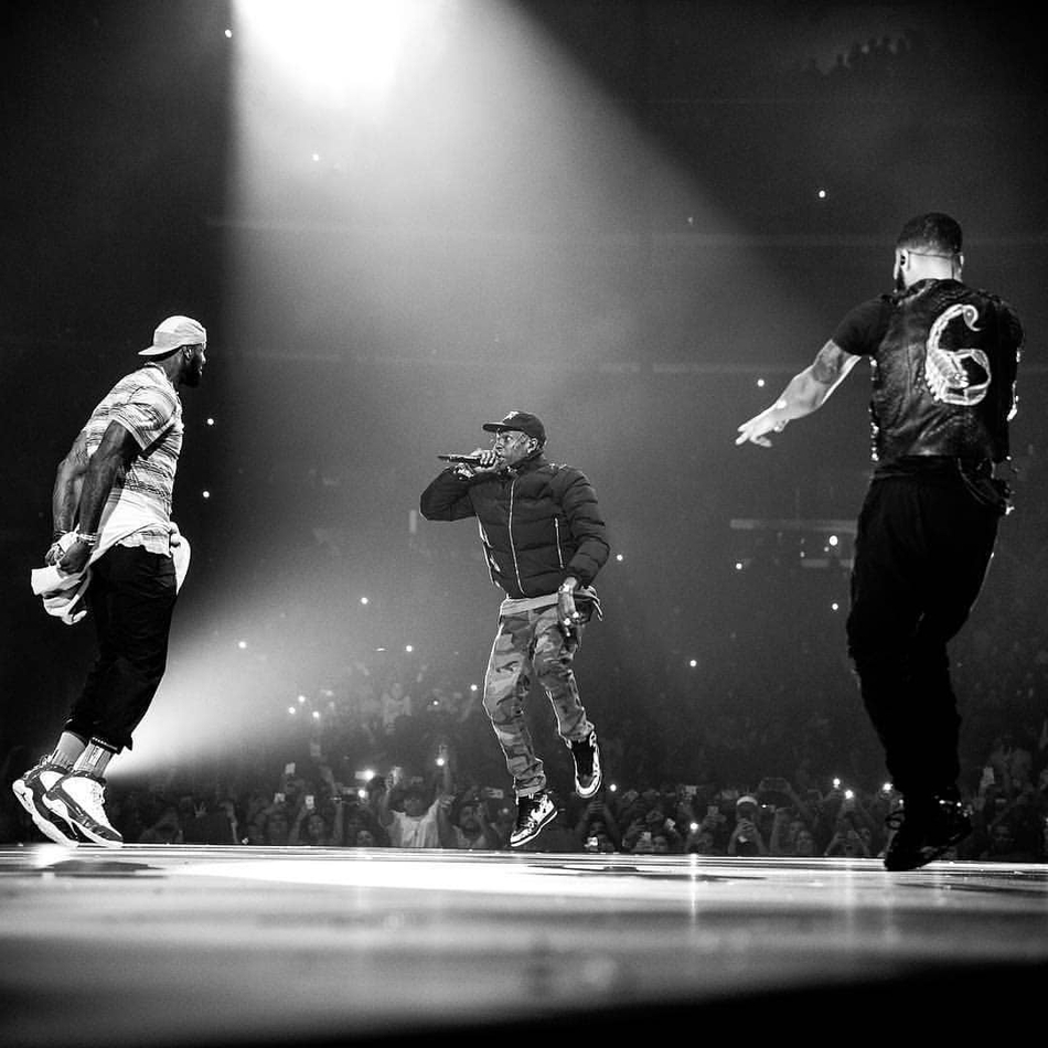 詹姆斯演唱会助演放飞自我