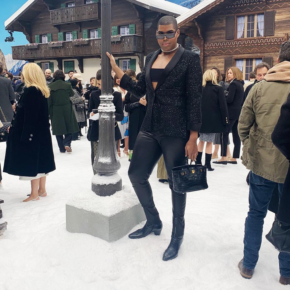 EJ酱27岁生日快乐！守护最好的EJ，魔术师发了张超罕见的照片！