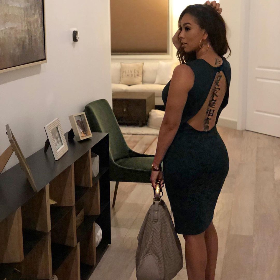 NBA最奇葩的三角恋婚礼延期！2个好兄弟因为这女人曾大打出手