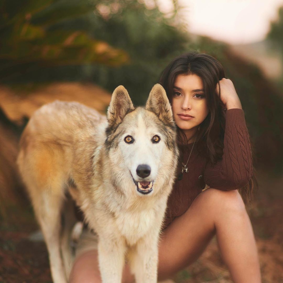 异域风情！NBA的亚裔之光！多少人想成为她身边的那只二哈！