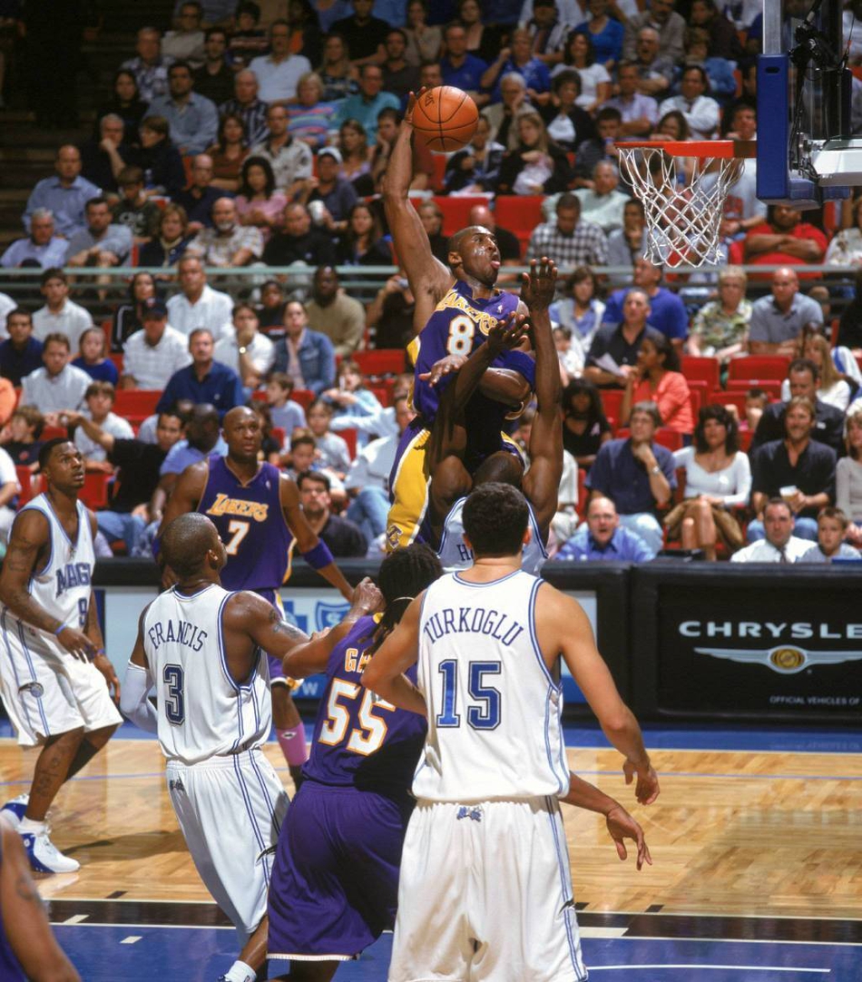 科比生涯最凶残的隔扣15周年！菜鸟魔兽的心理阴影