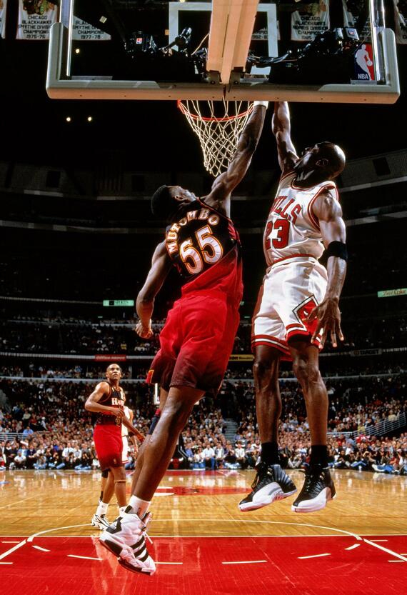 2、乔丹-隔扣穆大叔