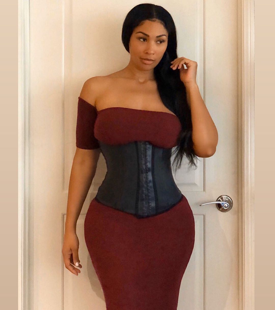 被兄弟绿后他撩妹天赋点满！小12岁的歌手，传奇超模之女都不放过