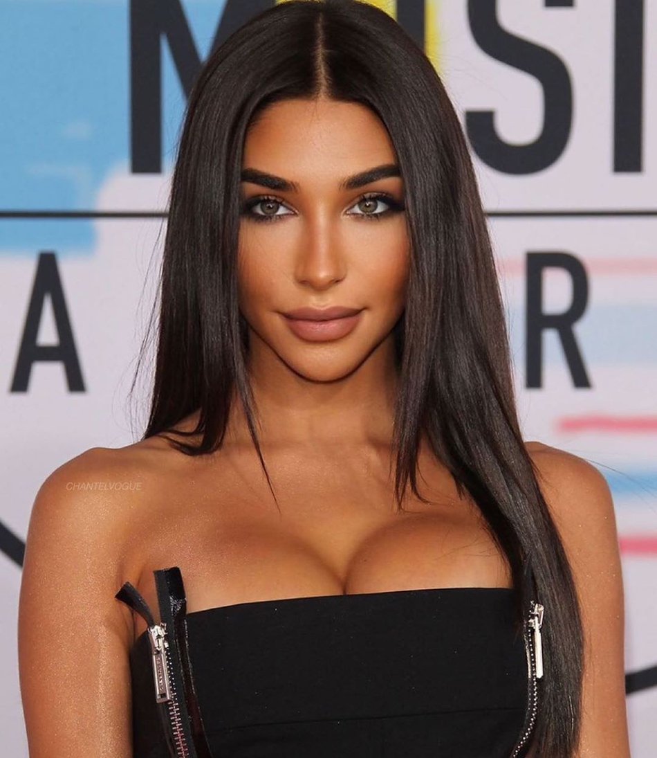 跟比伯闹绯闻,在车上疯狂一幕!身材爆火女DJ跟欧文KD说不定道不明