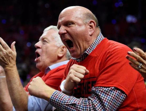 全球体育界最有钱的15大老板:鲍尔默577亿身价，切尔西老板第7