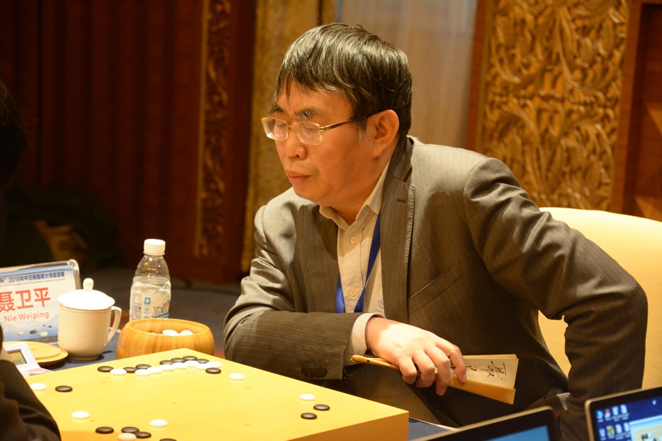 聂卫平对垒小林光一