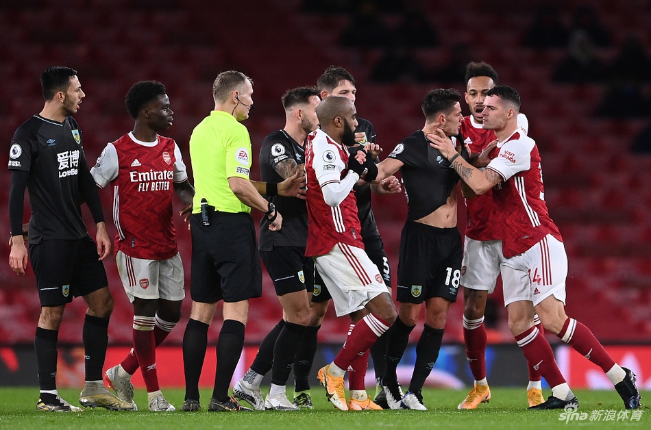 [英超]阿森纳0-1伯恩利