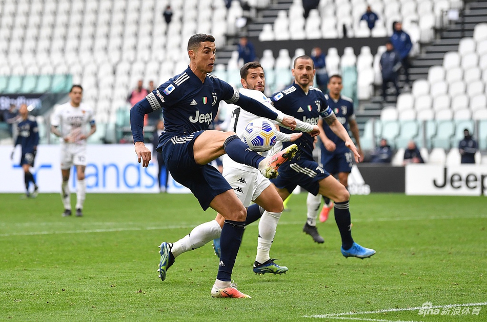 [意甲]尤文0-1贝内文托