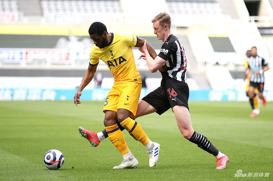 [英超]纽卡2-2热刺