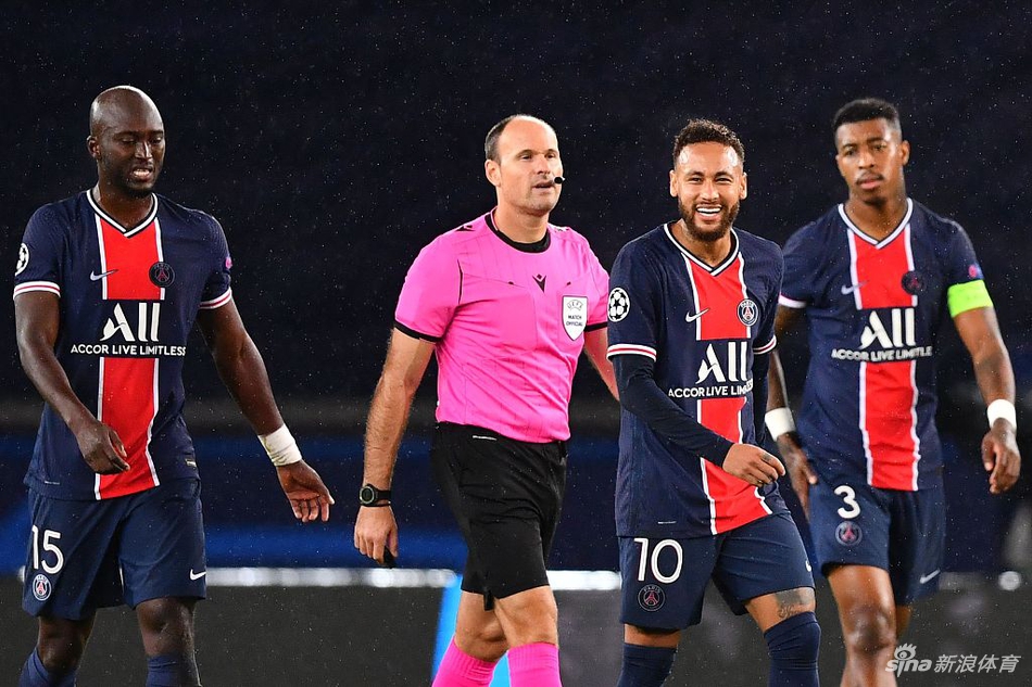 [欧冠]巴黎1-2曼联 拉什福德绝杀