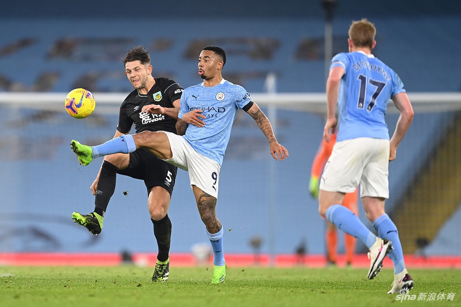 [英超]曼城5-0伯恩利 马赫雷斯戴帽