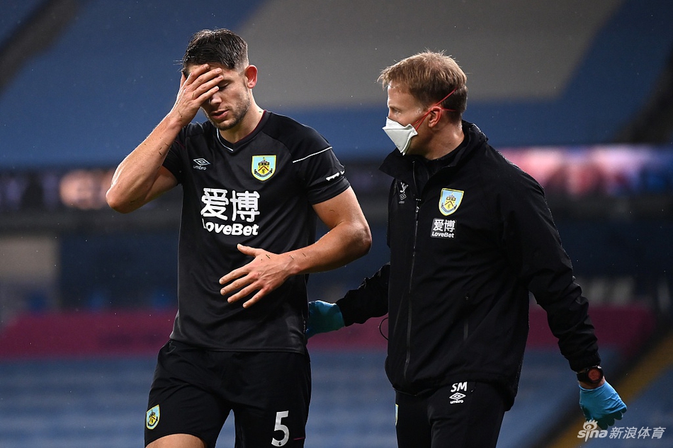 [英超]曼城5-0伯恩利 马赫雷斯戴帽