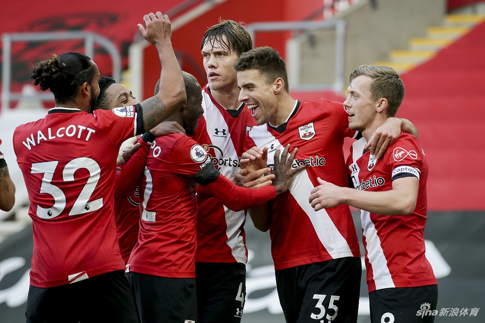 [英超]南安普敦2-3曼联 卡瓦尼绝杀
