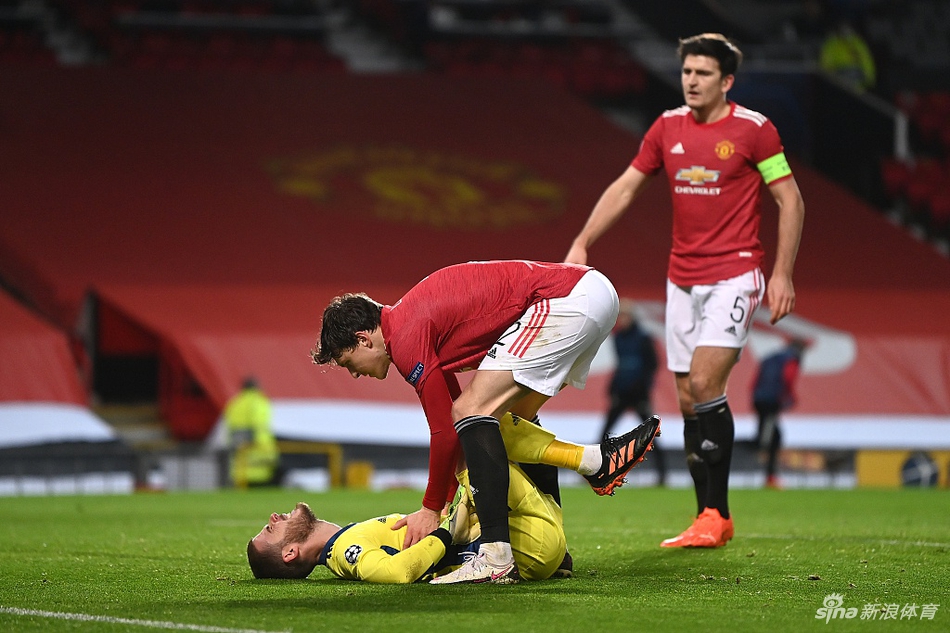 [欧冠]曼联1-3巴黎 内马尔双响