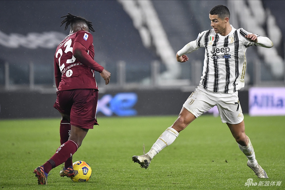 [意甲]尤文2-1都灵 博努奇绝杀