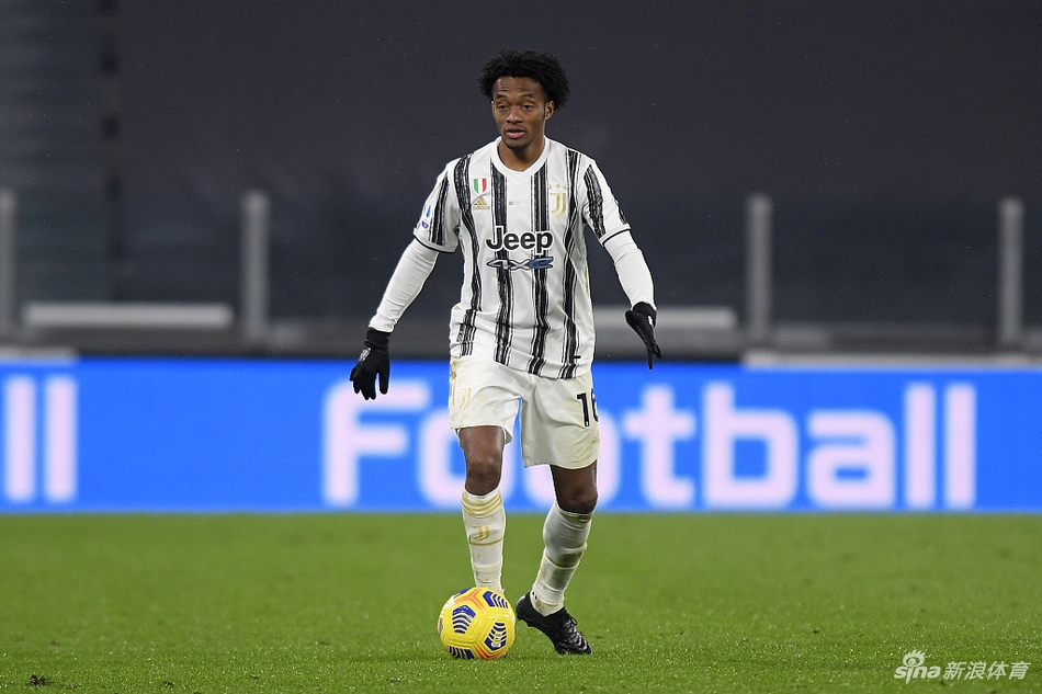 [意甲]尤文2-1都灵 博努奇绝杀