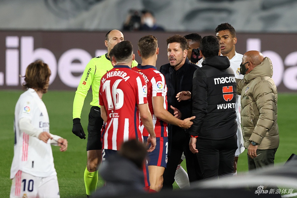 [西甲]皇马2-0马竞