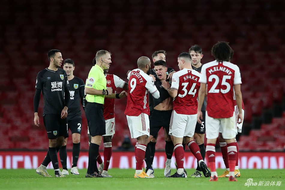 [英超]阿森纳0-1伯恩利