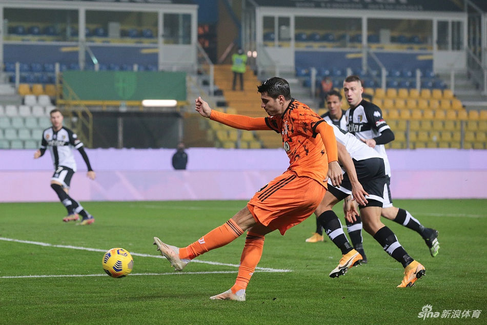 [意甲]帕尔马0-4尤文 C罗双响