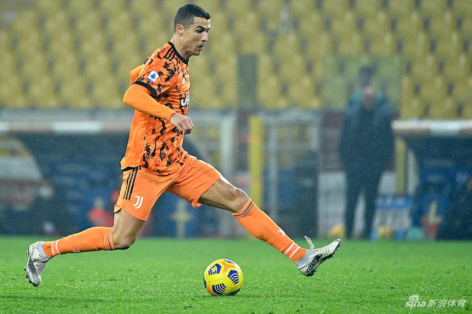 [意甲]帕尔马0-4尤文 C罗双响