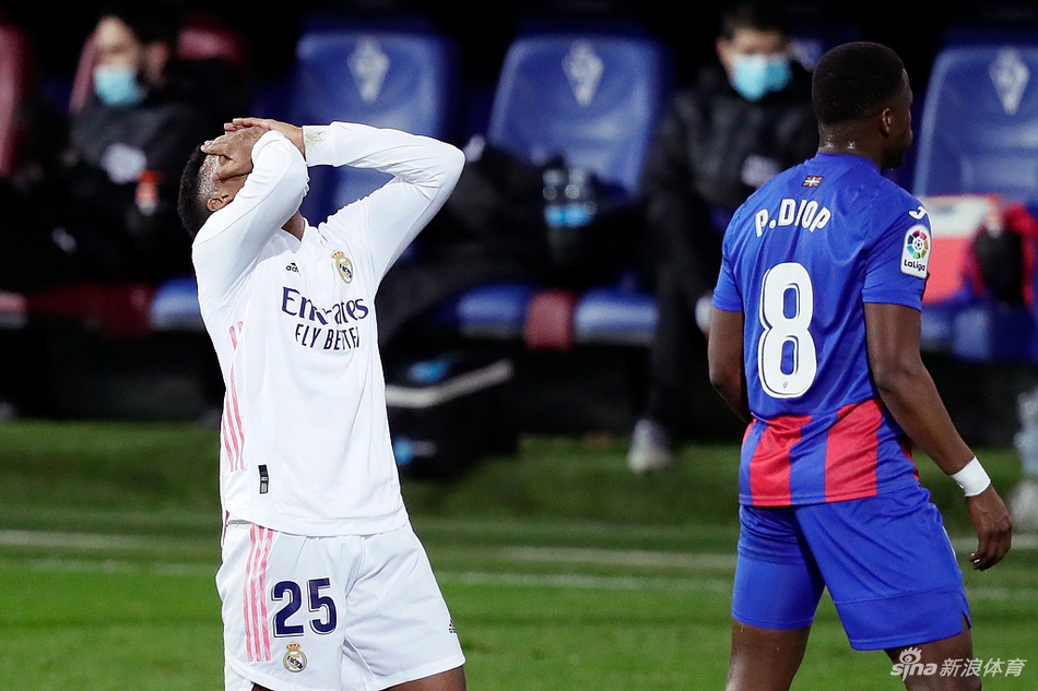 [西甲]埃瓦尔1-3皇马 本泽马传射收获4连胜