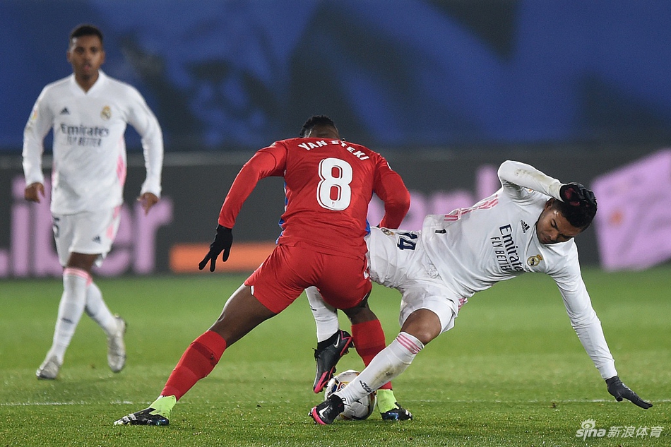 [西甲]皇马2-0格拉纳达