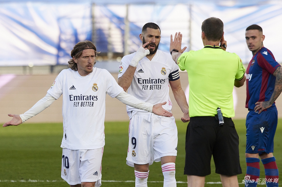 [西甲]皇马1-2莱万特