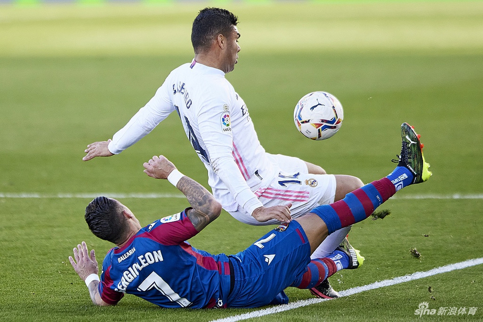 [西甲]皇马1-2莱万特