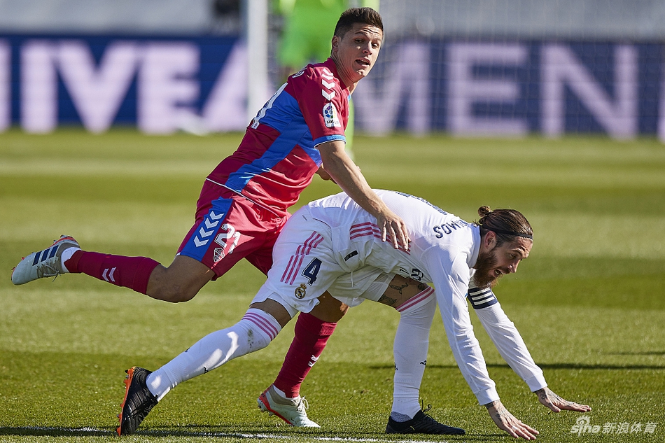 [西甲]皇马2-1埃尔切