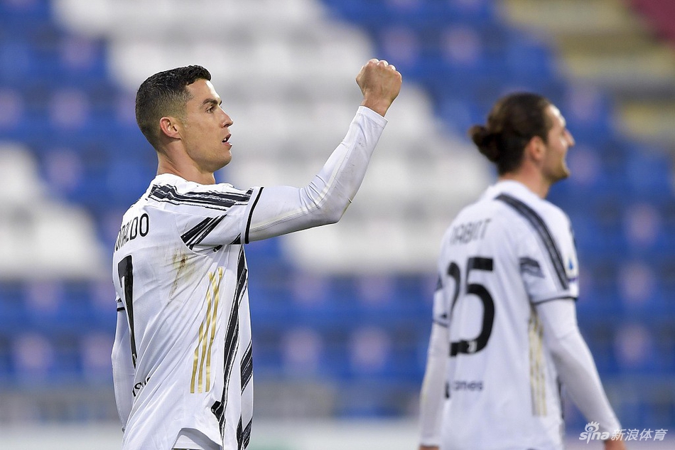 [意甲]卡利亚里1-3尤文 C罗上演完美帽子戏法