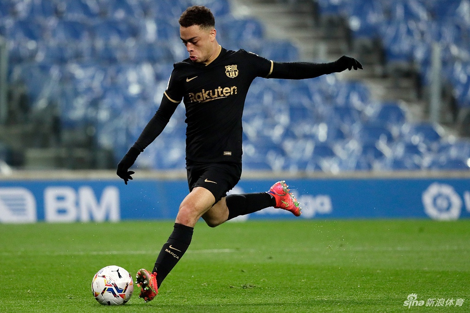 [西甲]巴萨6-1皇家社会