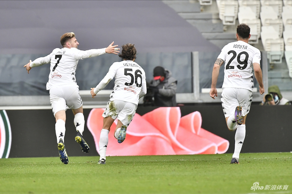 [意甲]尤文0-1贝内文托