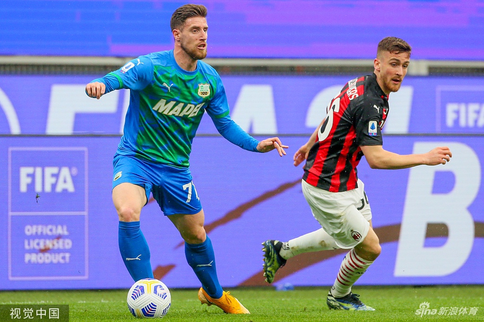 [意甲]AC米兰1-2萨洛索