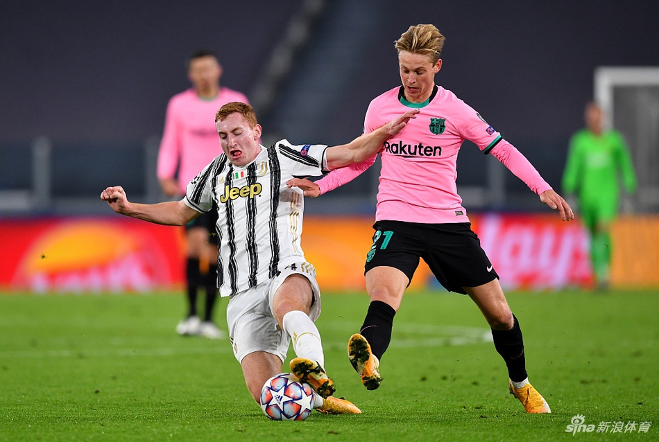 [欧冠]巴萨2-0完胜尤文 梅西点球+助攻