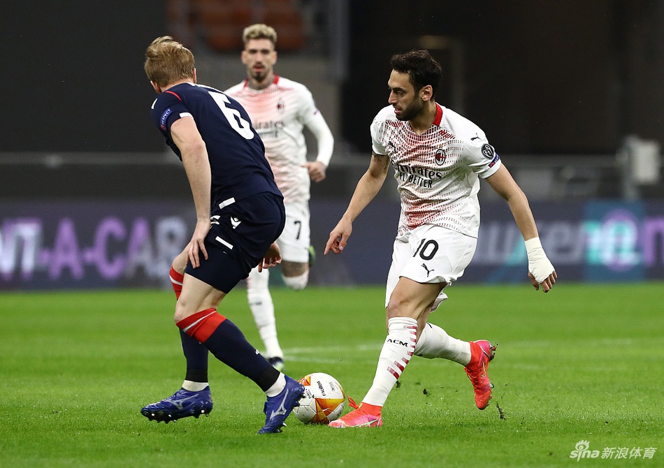 [欧联杯]AC米兰1-1红星 米兰客场进球多晋级