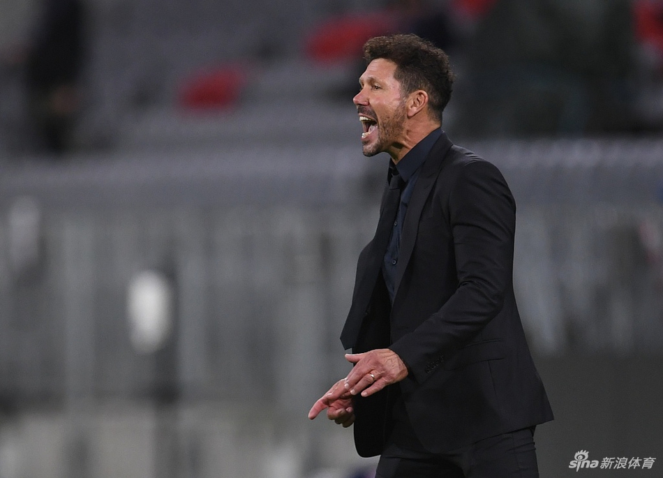 [欧冠]拜仁4-0马竞 科曼2射1传