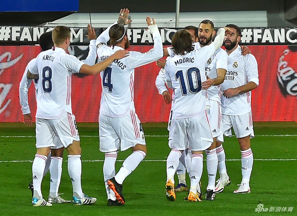 [西甲]埃瓦尔1-3皇马 本泽马传射收获4连胜