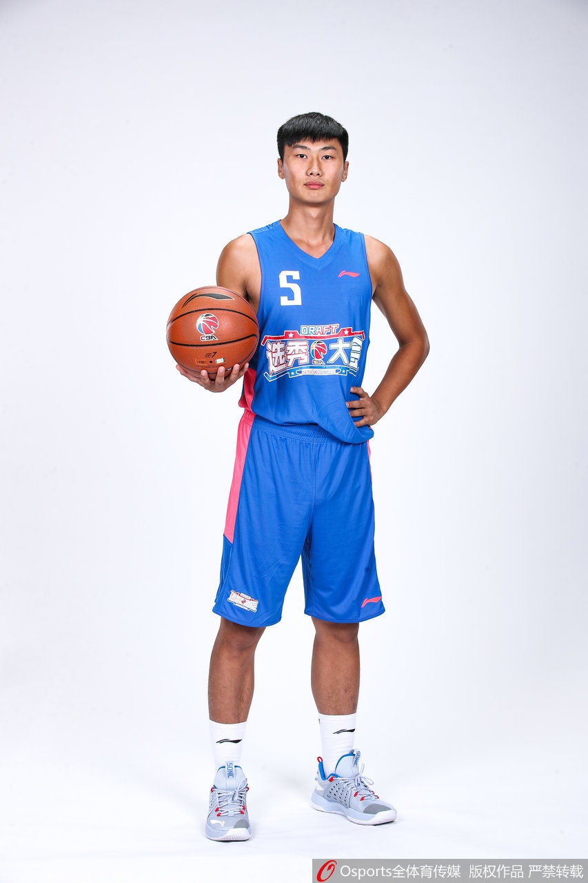 CBA选秀大会训练营球员官方写真