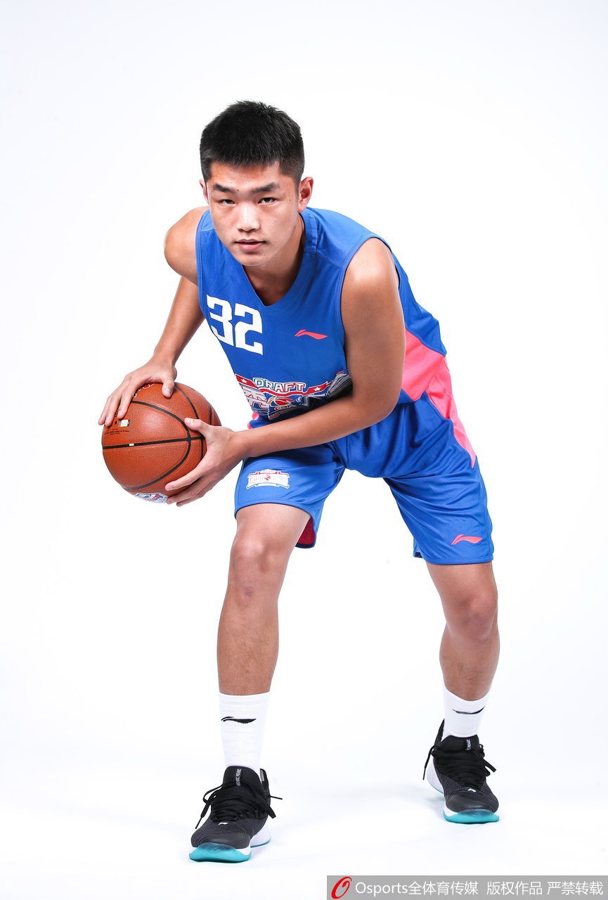 CBA选秀大会训练营球员官方写真