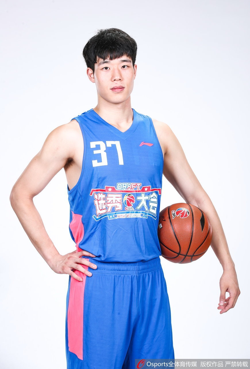 CBA选秀大会训练营球员官方写真